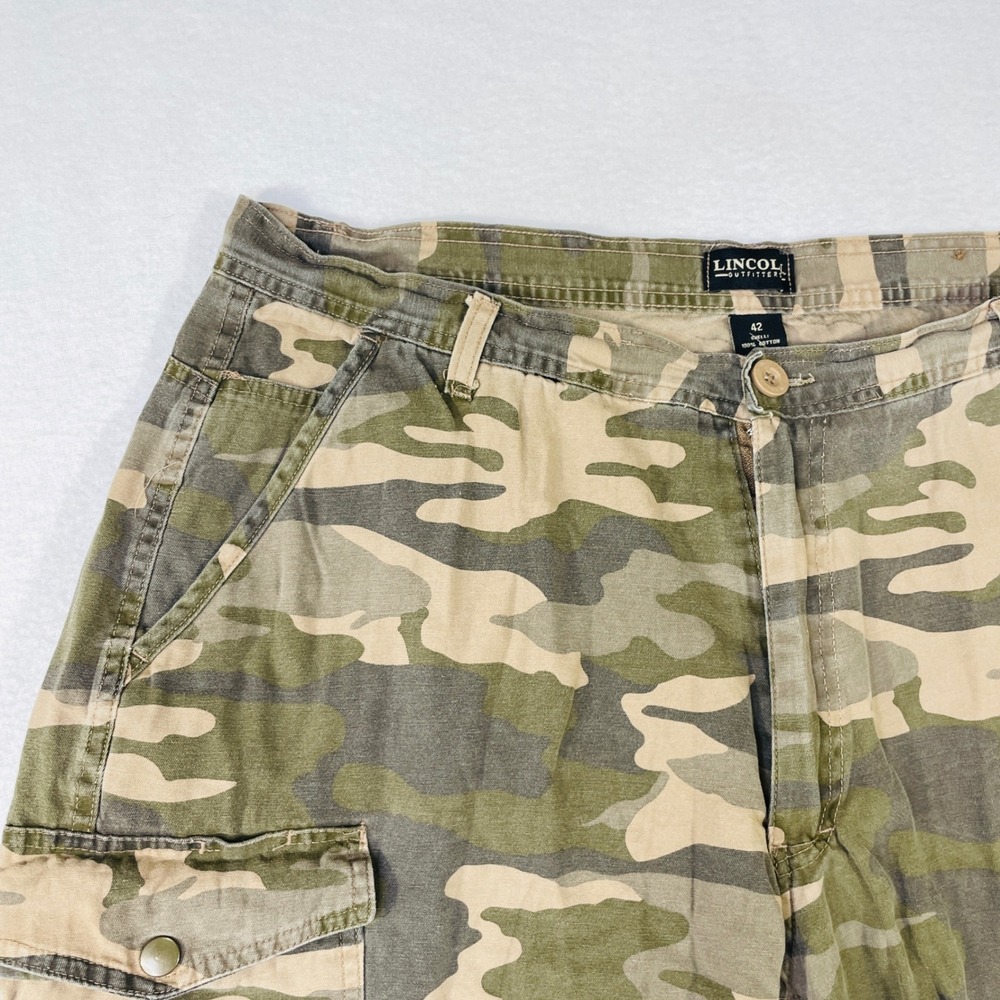 Lincoln Outfitters Mens Camo Cargo Shorts Green Brown Cotton Size 42 Woodland - Picture 2 of 9